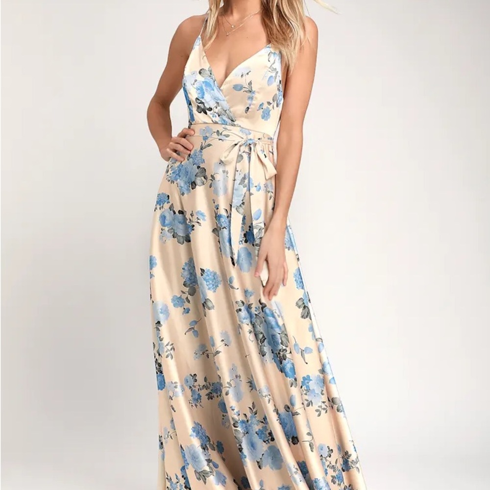 Lulu’s NWT Overjoyed Champagne Satin Floral Print Maxi Dress (L)